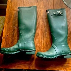 Hunter Boots original green color